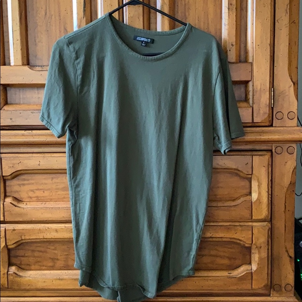 Elwood swoop t-shirt (Small)